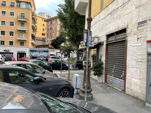 Bologna -   2 locali  � 230000 NT202