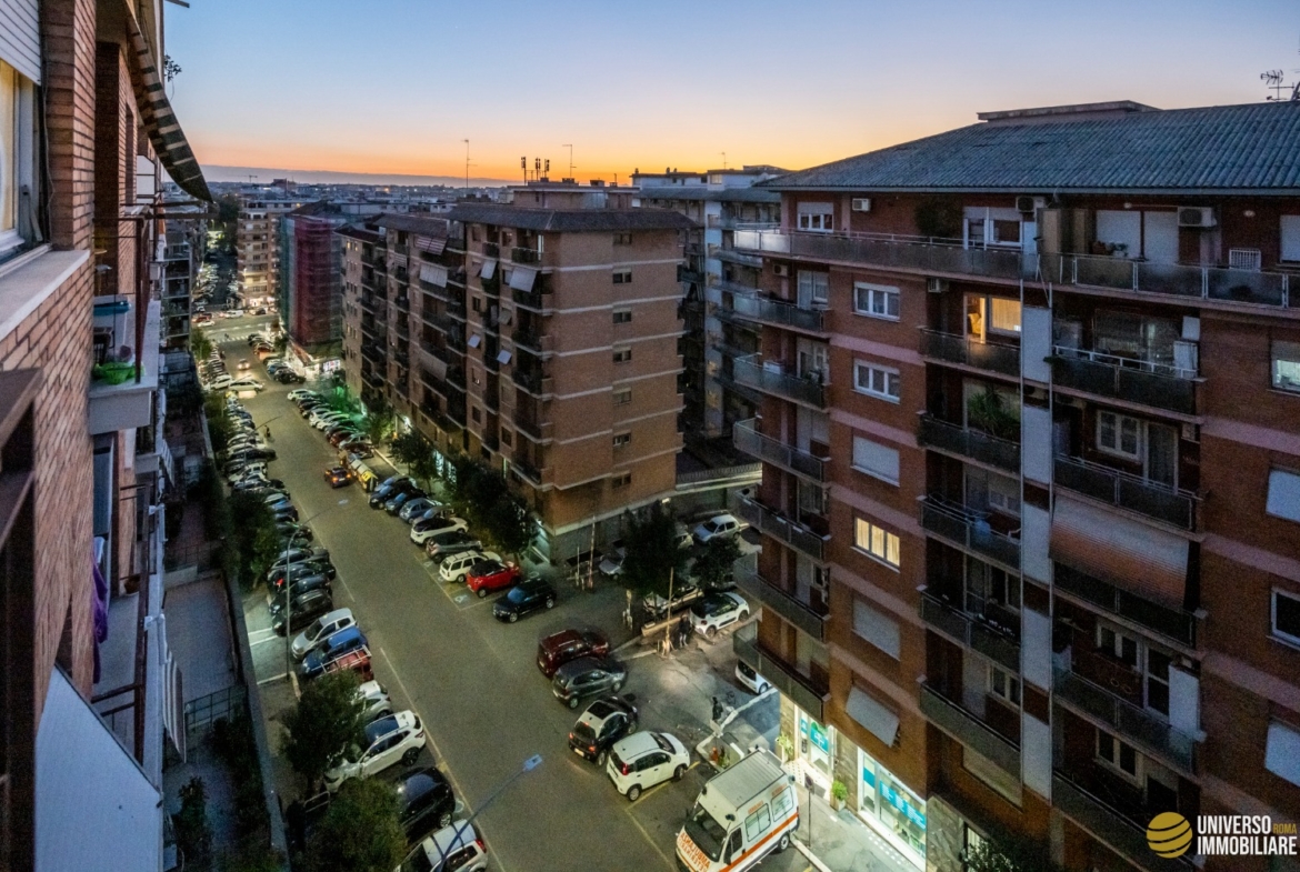 Tiburtina -   3 locali  � 300000 T322